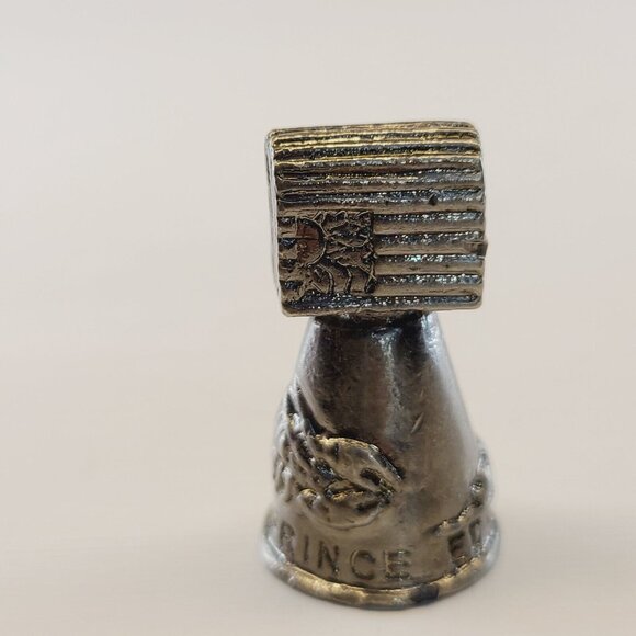 Lot of 4 Collector's Pewter Thimbles - Picture 3 of 5